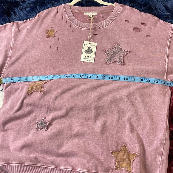 Easel Patchwork Mineral Wash Lightweight Knit Top - Picture 13 of 16